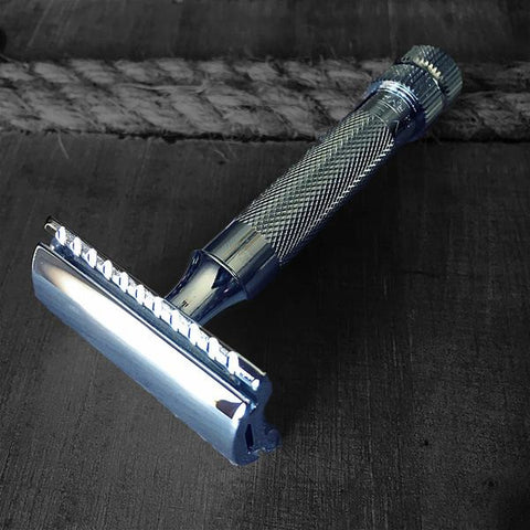 Modeled after vintage Gillette razors